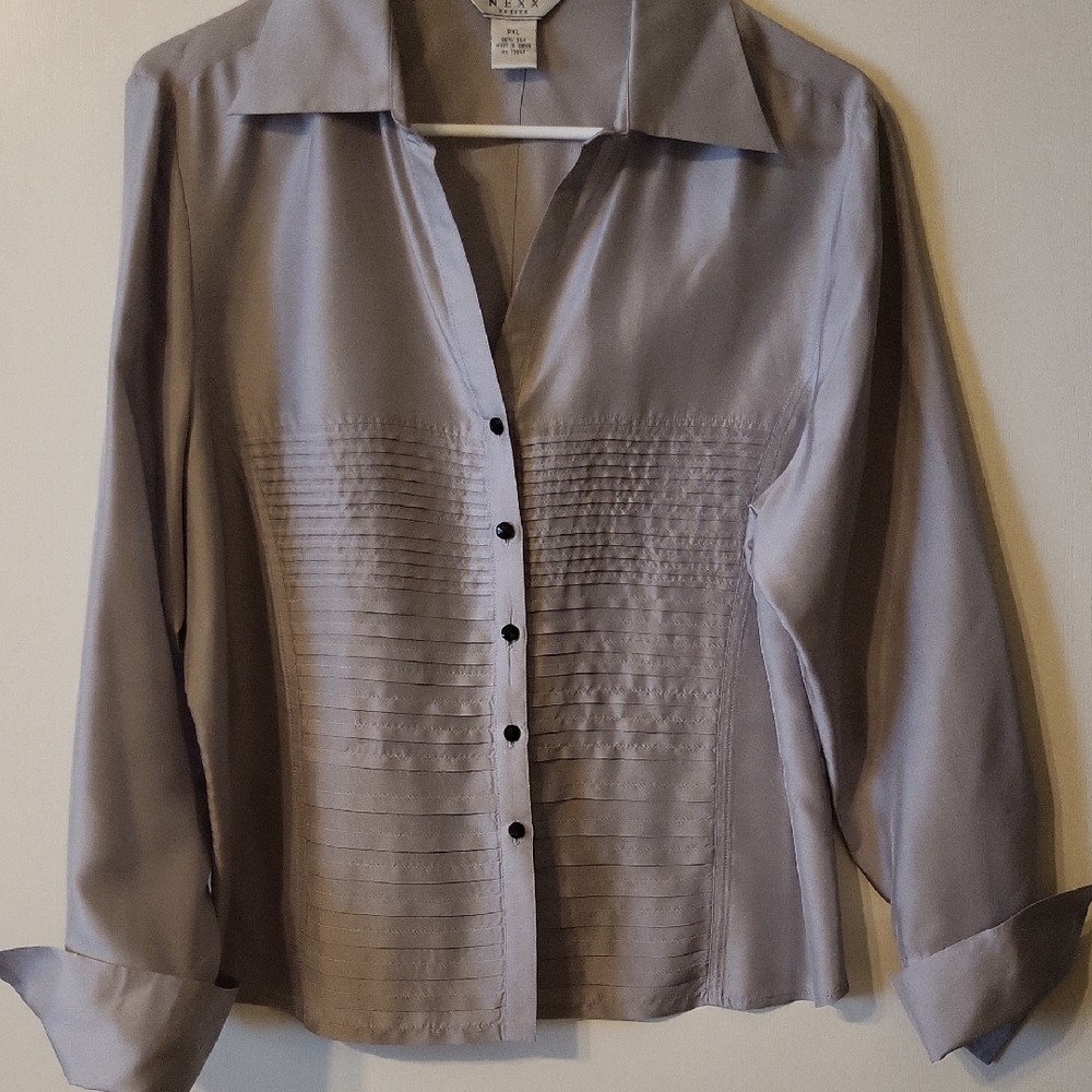 Nexx Petite Gray Silk  Button-Up Blouse